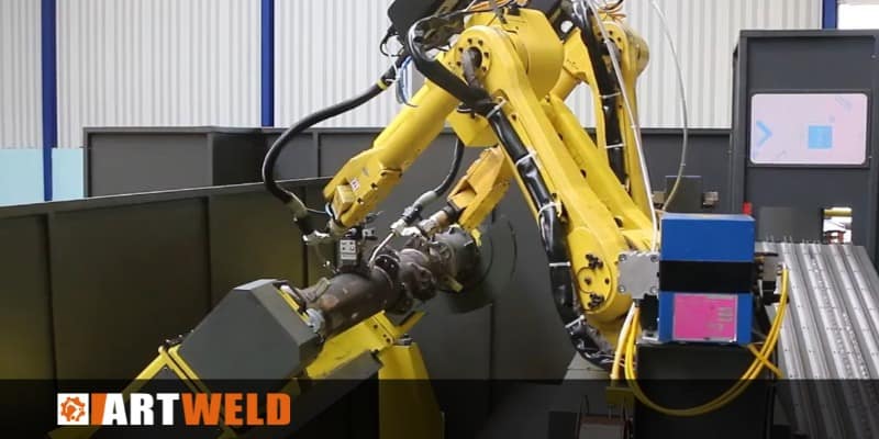 Robotické svařování mulčovacího stroje, robotické svařování mulčovače, robotické svařování, robotické buňky